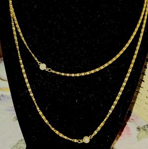 Gold/Pearl vintage fashion necklace 46in  wrap around w round clasp closure.